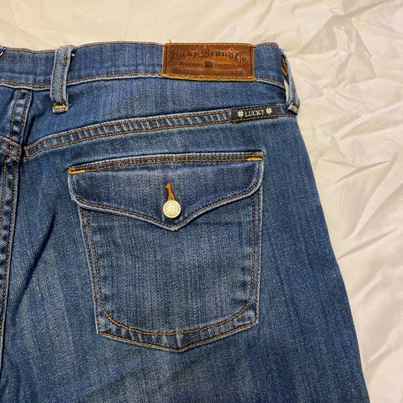 EUC Lucky Brand denim capri jeans. Size 14. - Picture 7 of 10